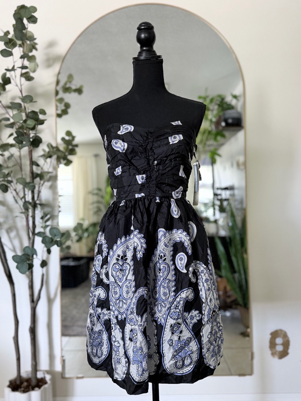 Kensie Strapless Silk Paisley‎ Bubble Hem Dress NWT Size 8